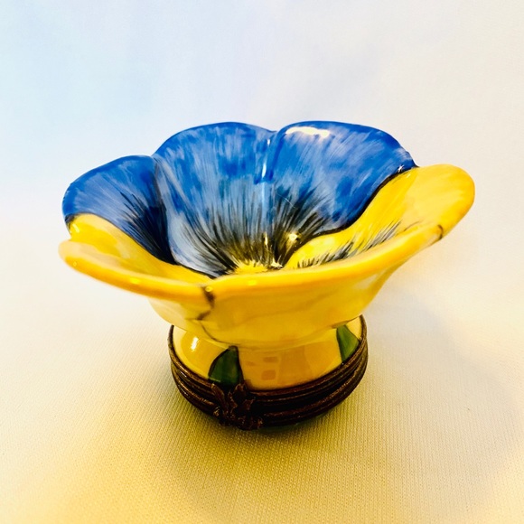 Limoges Flower Box - Picture 2 of 4